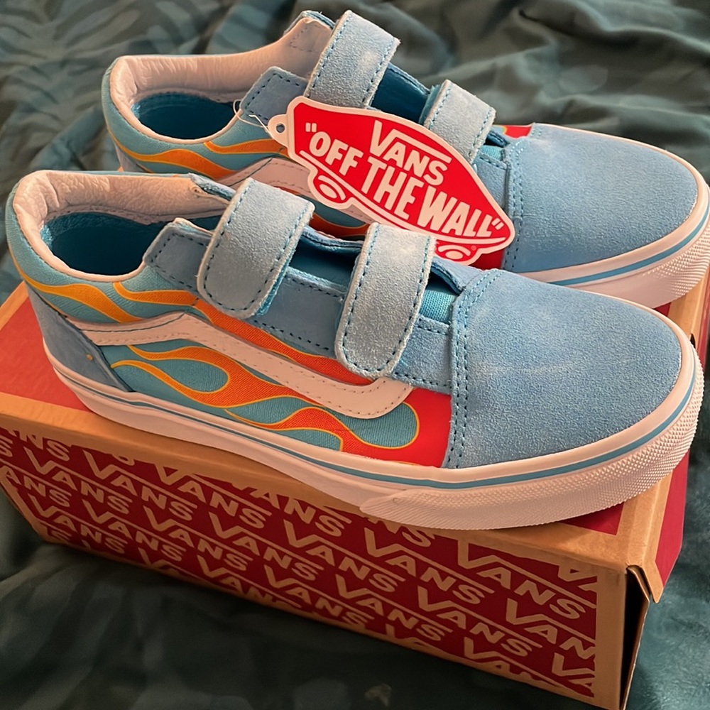 Old School V Vans.